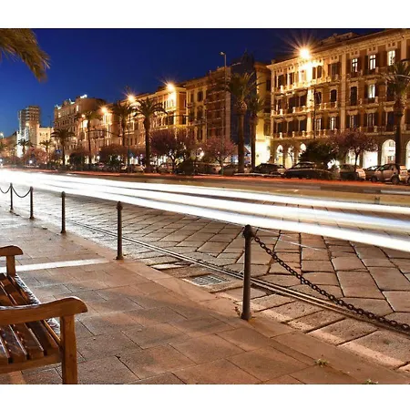 Gasthuis Cagliari Rooms -Wifi Air Conditioning Fridge Smart Tv 3*