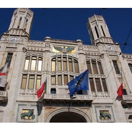 -wifi Air Conditioning Fridge Tv Netflix Cagliari
